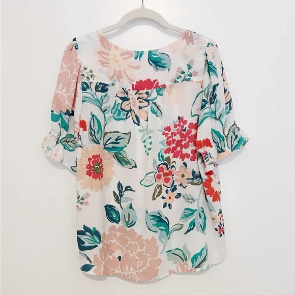 LOFT Floral Flutter V-Neck Top - Picture 6 of 6
